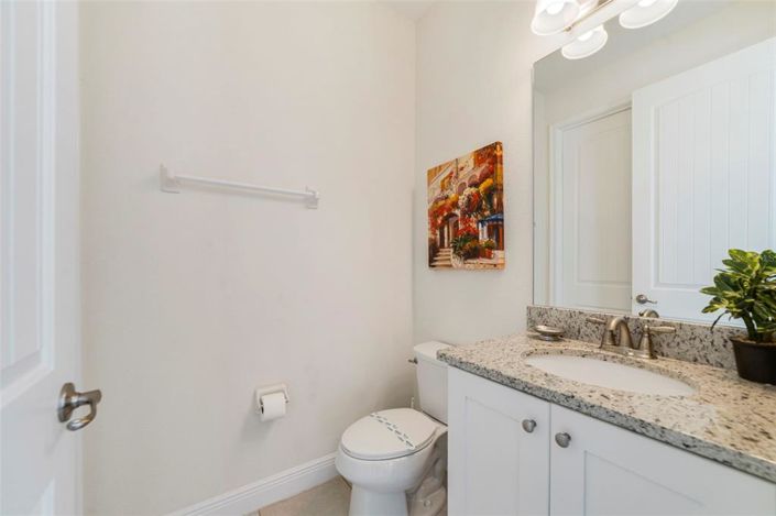 Image No.17-6 Bed House for sale