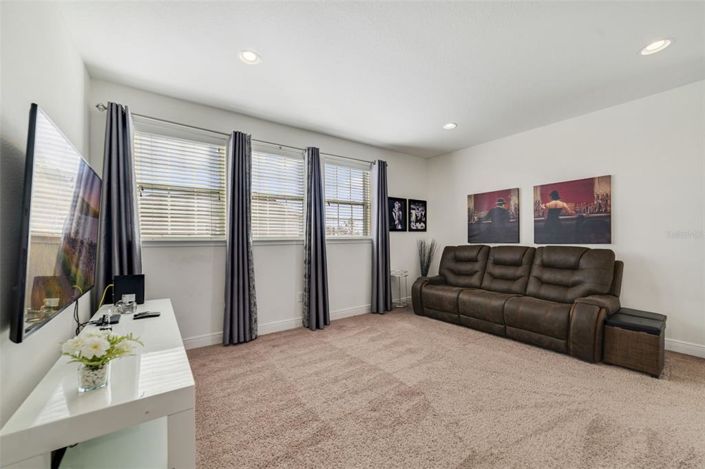 Image No.25-6 Bed House for sale