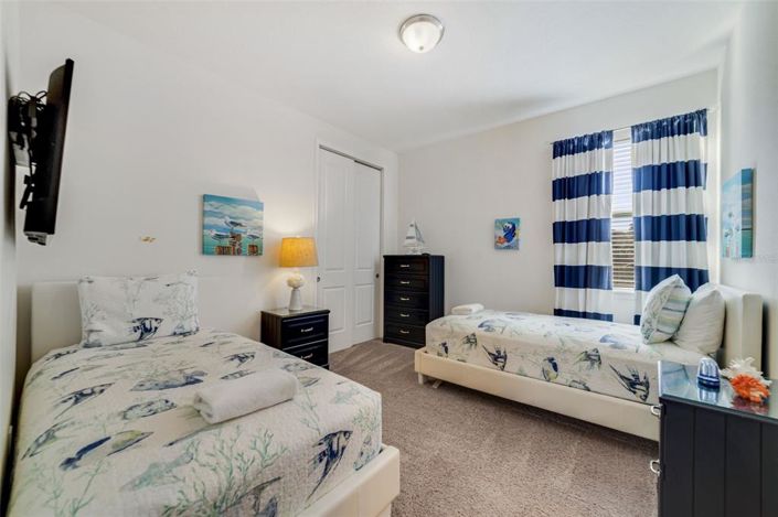 Image No.30-6 Bed House for sale