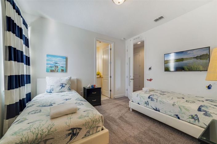 Image No.31-6 Bed House for sale