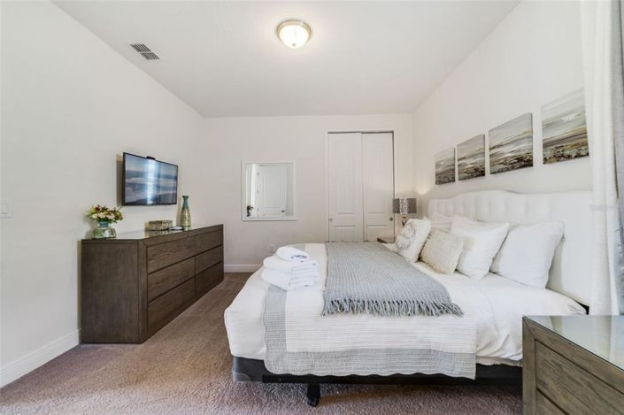 Image No.35-6 Bed House for sale