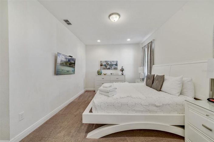 Image No.38-6 Bed House for sale