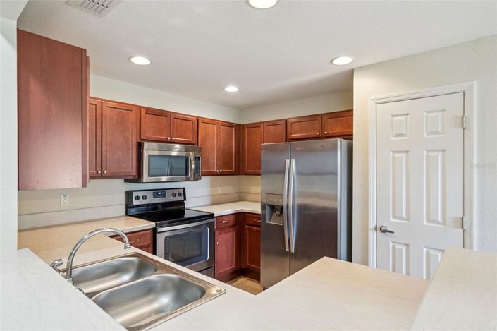 Image No.13-4 Bed House for sale