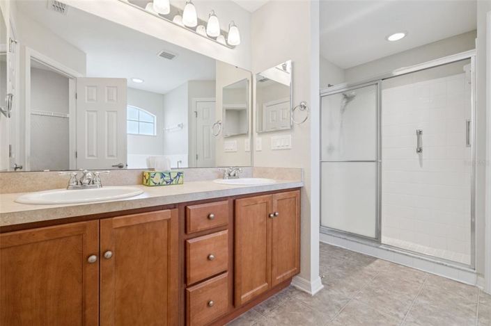 Image No.24-4 Bed House for sale