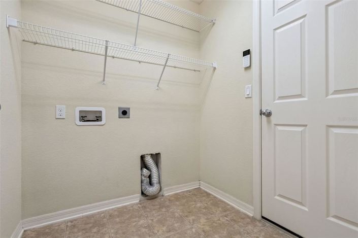 Image No.28-4 Bed House for sale