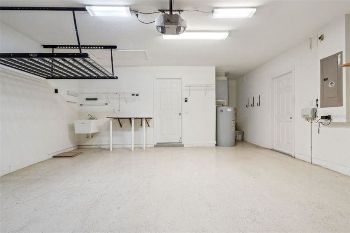 Image No.29-4 Bed House for sale