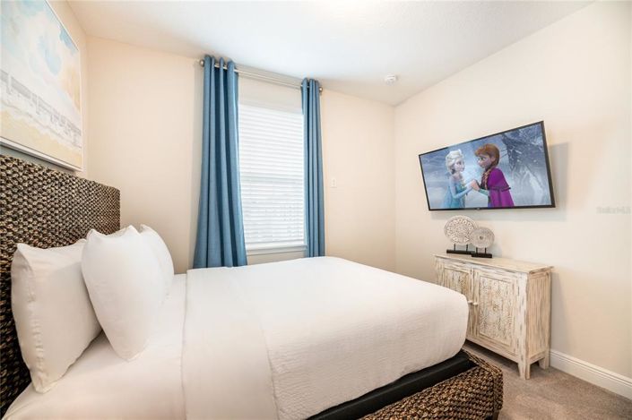 Image No.16-6 Bed House for sale