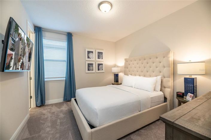 Image No.19-6 Bed House for sale