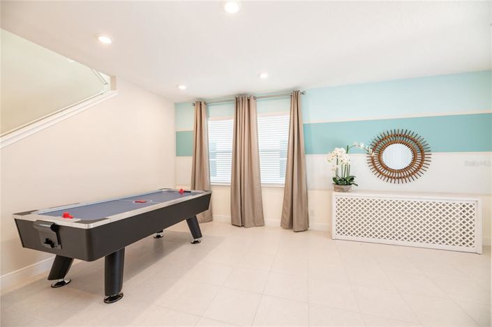 Image No.3-6 Bed House for sale