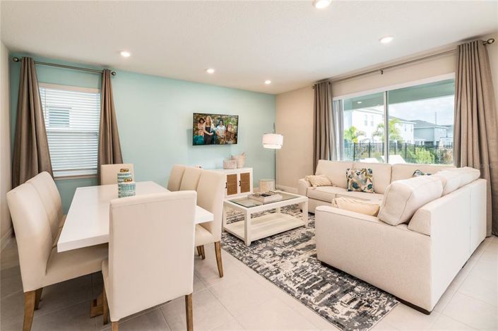 Image No.6-6 Bed House for sale