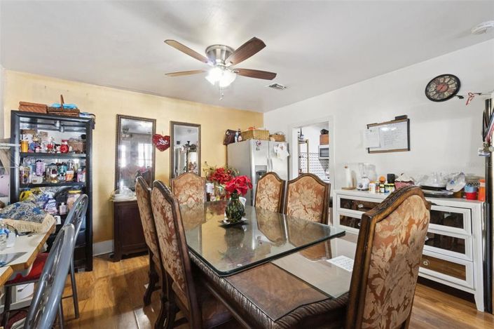 Image No.4-4 Bed House for sale