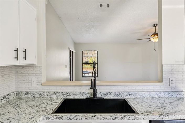 Image No.13-3 Bed House for sale