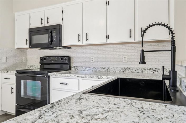 Image No.14-3 Bed House for sale