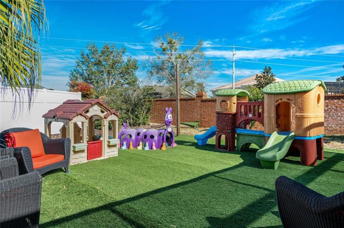 Image No.48-8 Bed House for sale