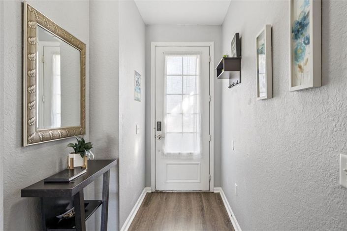 Image No.4-3 Bed Townhouse for sale