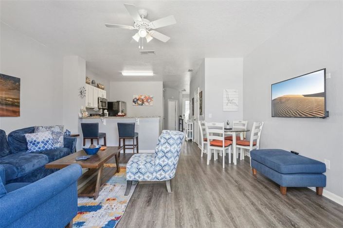 Image No.9-3 Bed Townhouse for sale