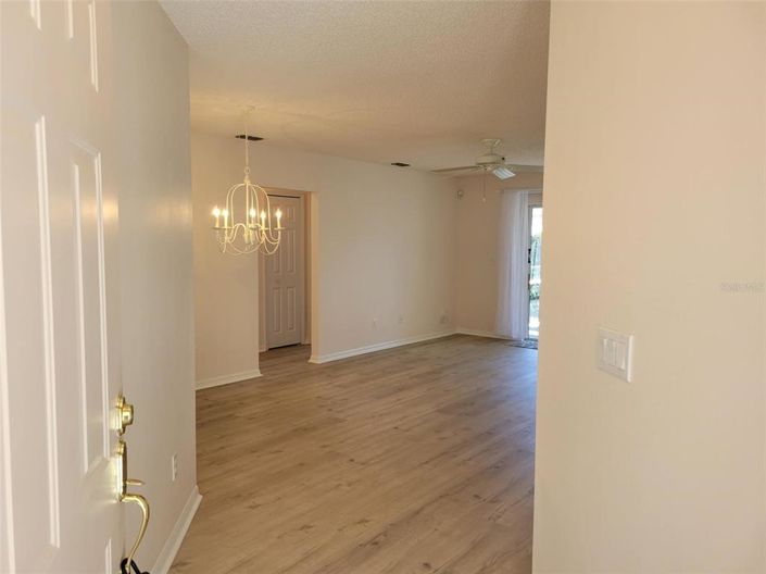 Image No.4-2 Bed House for sale