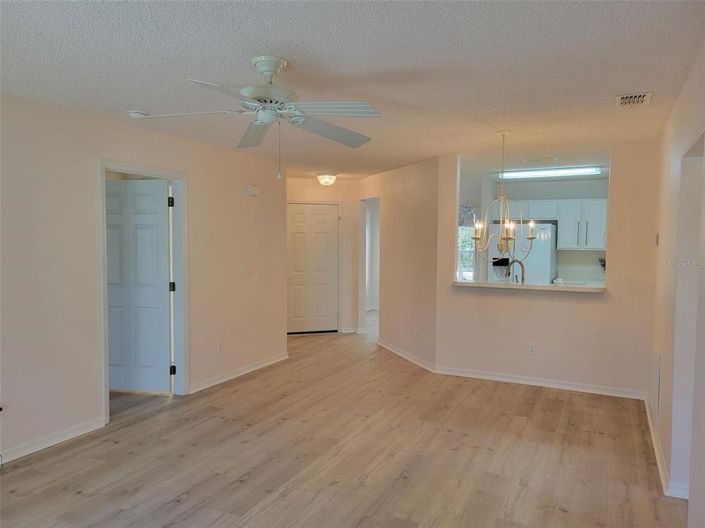 Image No.6-2 Bed House for sale