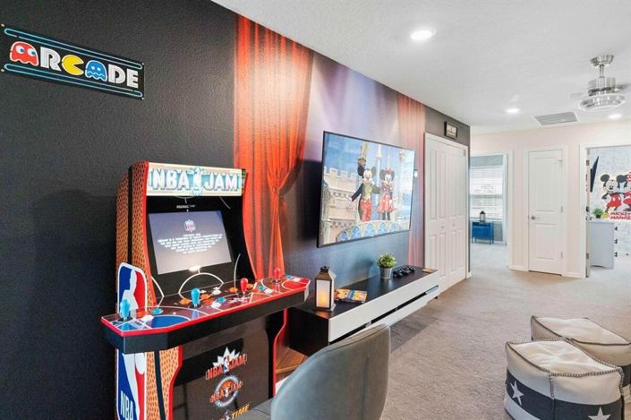 Image No.12-5 Bed Townhouse for sale