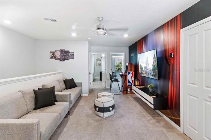 Image No.8-5 Bed Townhouse for sale