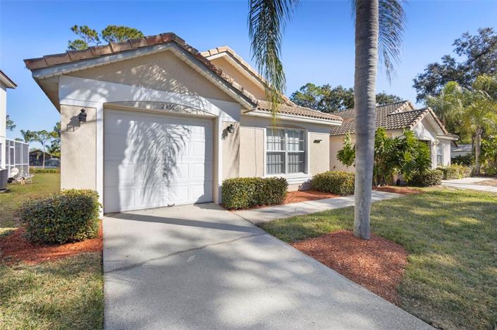 Image No.11-3 Bed House for sale