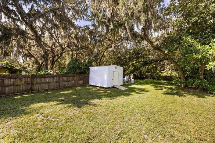 Image No.26-3 Bed House for sale