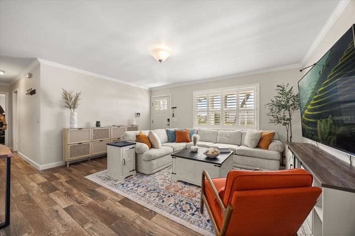 Image No.6-3 Bed House for sale