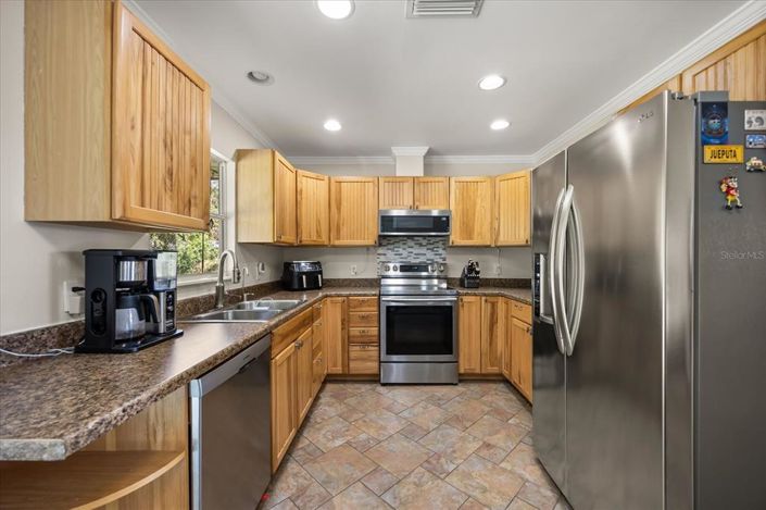 Image No.8-3 Bed House for sale