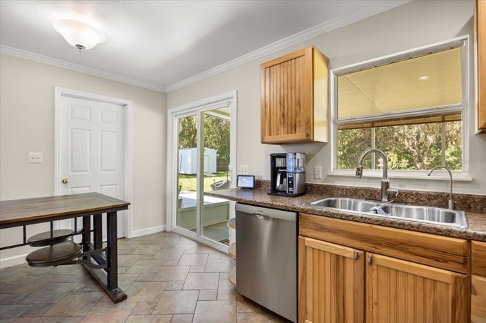 Image No.9-3 Bed House for sale