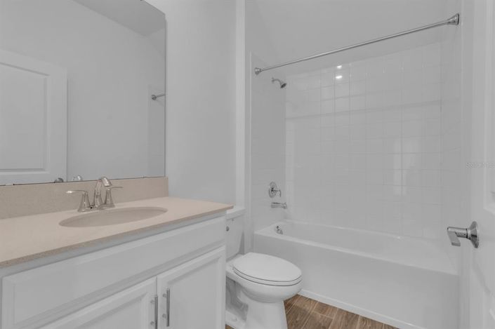 Image No.16-4 Bed House for sale