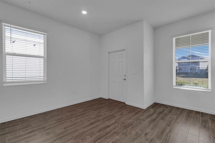 Image No.29-4 Bed House for sale