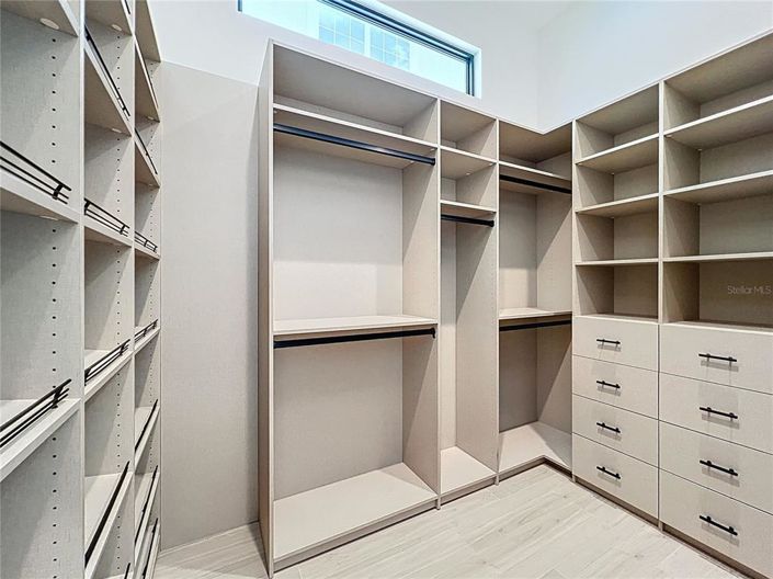 Image No.16-4 Bed House for sale