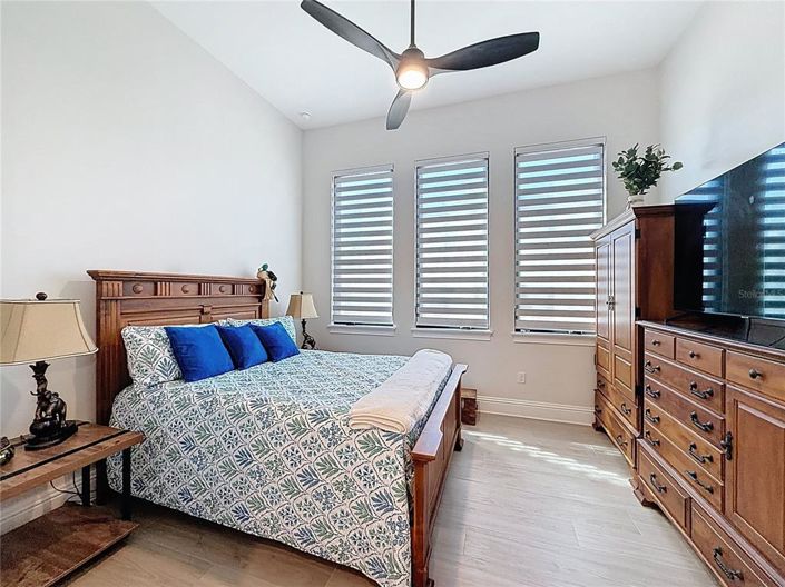 Image No.18-4 Bed House for sale