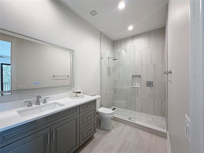 Image No.29-4 Bed House for sale