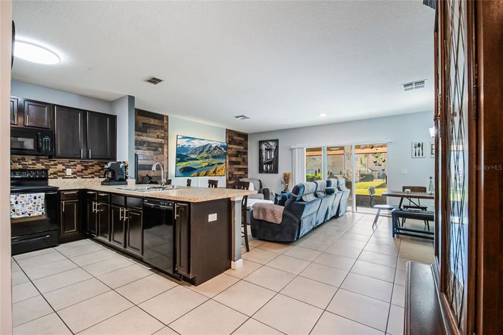 Image No.11-Maison de ville de 3 chambres à vendre à Saint John