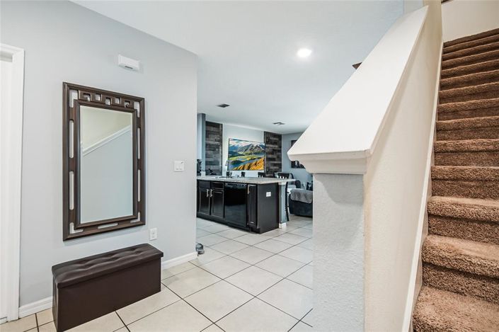 Image No.19-3 Bed Townhouse for sale