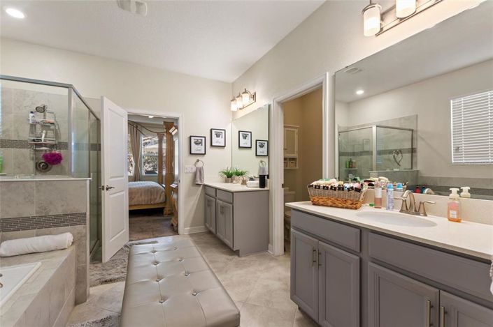 Image No.25-4 Bed House for sale