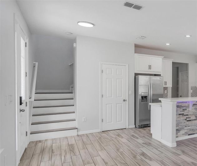 Image No.11-3 Bed Townhouse for sale