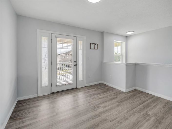 Image No.14-3 Bed Townhouse for sale