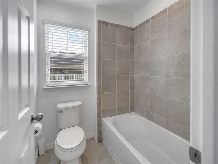 Image No.31-3 Bed Townhouse for sale