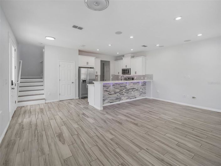 Image No.6-3 Bed Townhouse for sale