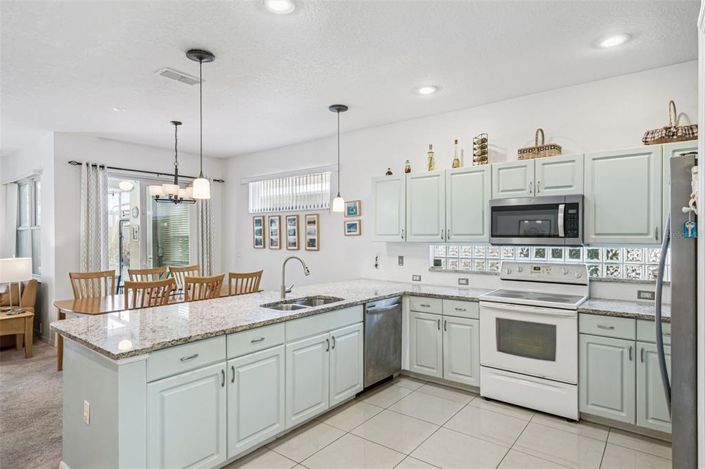 Image No.10-4 Bed House for sale