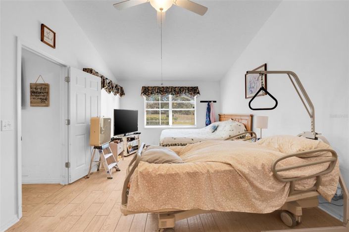 Image No.15-3 Bed House for sale