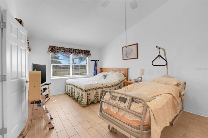 Image No.16-3 Bed House for sale