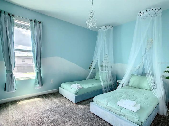 Image No.27-6 Bed House for sale