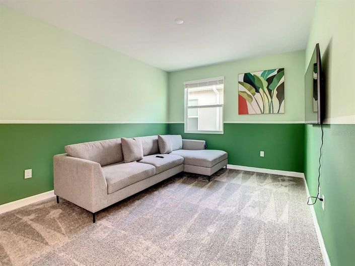 Image No.30-6 Bed House for sale