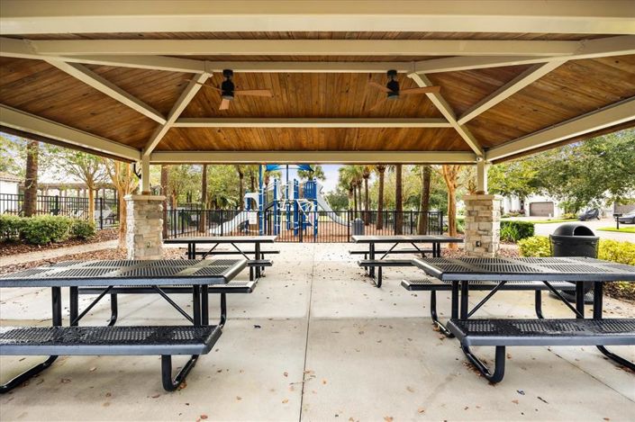 Image No.42-6 Bed House for sale