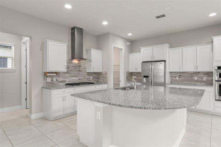 Image No.12-4 Bed House for sale