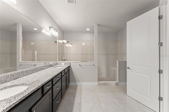 Image No.26-4 Bed House for sale