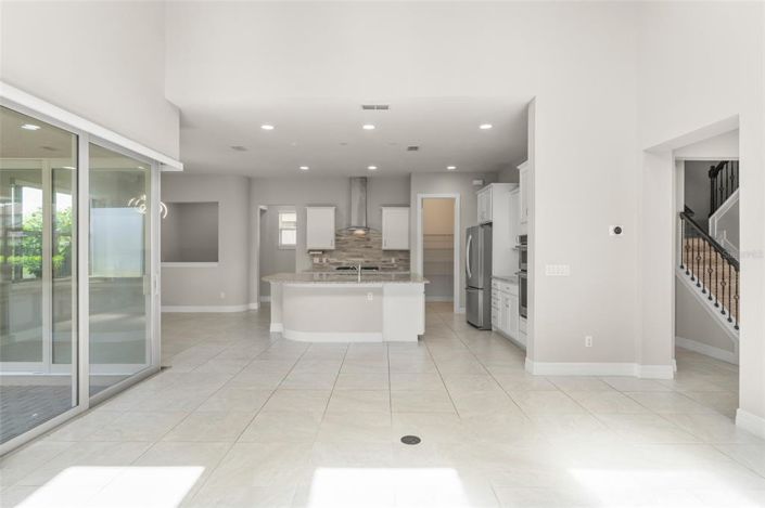 Image No.3-4 Bed House for sale